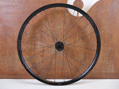Laufrad/Laufradsatz von Hed, HED Emporia GA Pro Gravel Laufradsatz 700c 25mm N3W 1703g vor USEDBIKES-OB.DE Hintergrund
