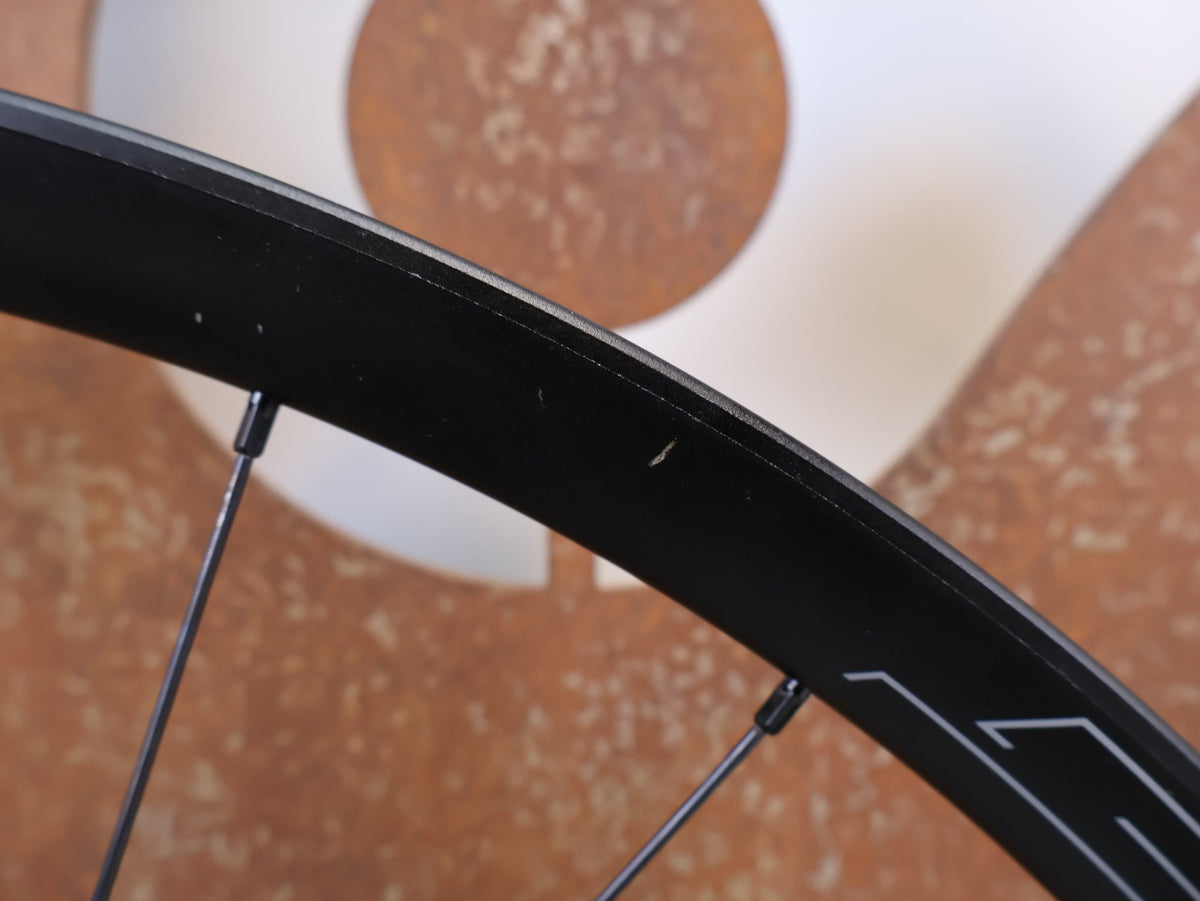 Laufrad/Laufradsatz von Hed, HED Emporia GA Pro Gravel Laufradsatz 700c 25mm N3W 1703g vor USEDBIKES-OB.DE Hintergrund