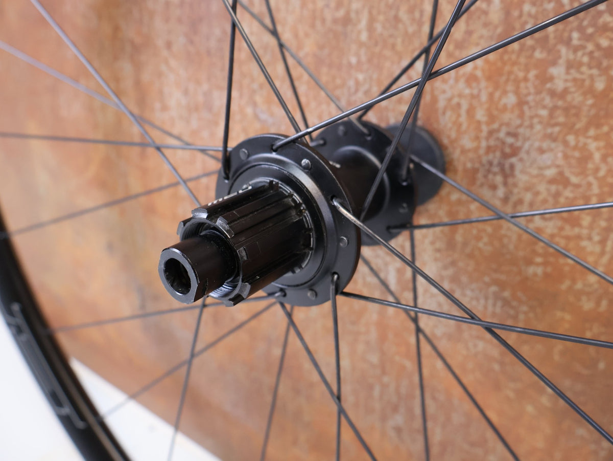 Laufrad/Laufradsatz von Hed, HED Emporia GA Pro Gravel Laufradsatz 700c 25mm N3W 1703g vor USEDBIKES-OB.DE Hintergrund