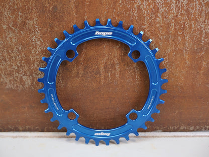 Kettenblatt von Hope, HOPE KETTENBLATT 104 BCD 36 ZÄHNE BLAU 4-ARM RR3622B vor USEDBIKES-OB.DE Hintergrund
