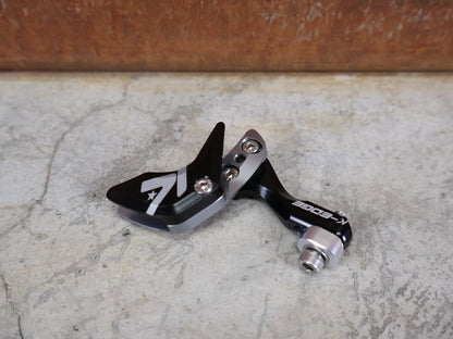 Computerhalterung von K - Edge, K - EDGE 1X RACE CHAIN GUIDE / KETTENFÜHRUNG – ROAD / GRAVEL / CX – SCHWARZ – 36–54 ZÄHNE vor USEDBIKES - OB.DE Hintergrund