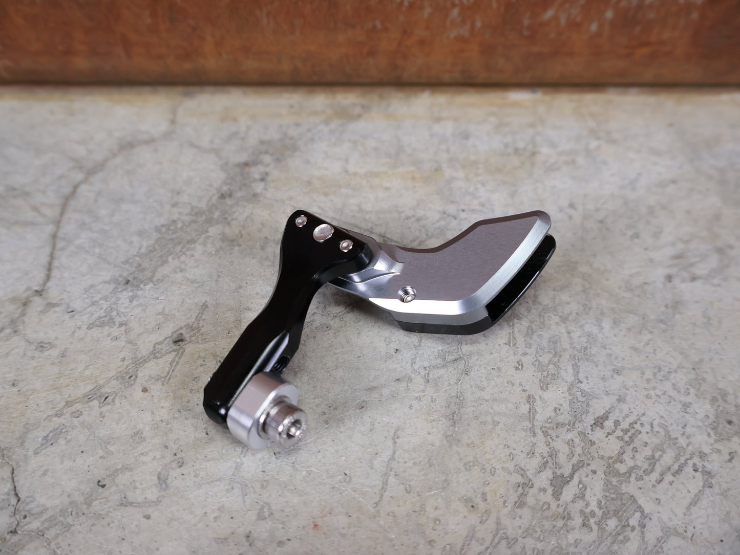 Computerhalterung von K - Edge, K - EDGE 1X RACE CHAIN GUIDE / KETTENFÜHRUNG – ROAD / GRAVEL / CX – SCHWARZ – 36–54 ZÄHNE vor USEDBIKES - OB.DE Hintergrund