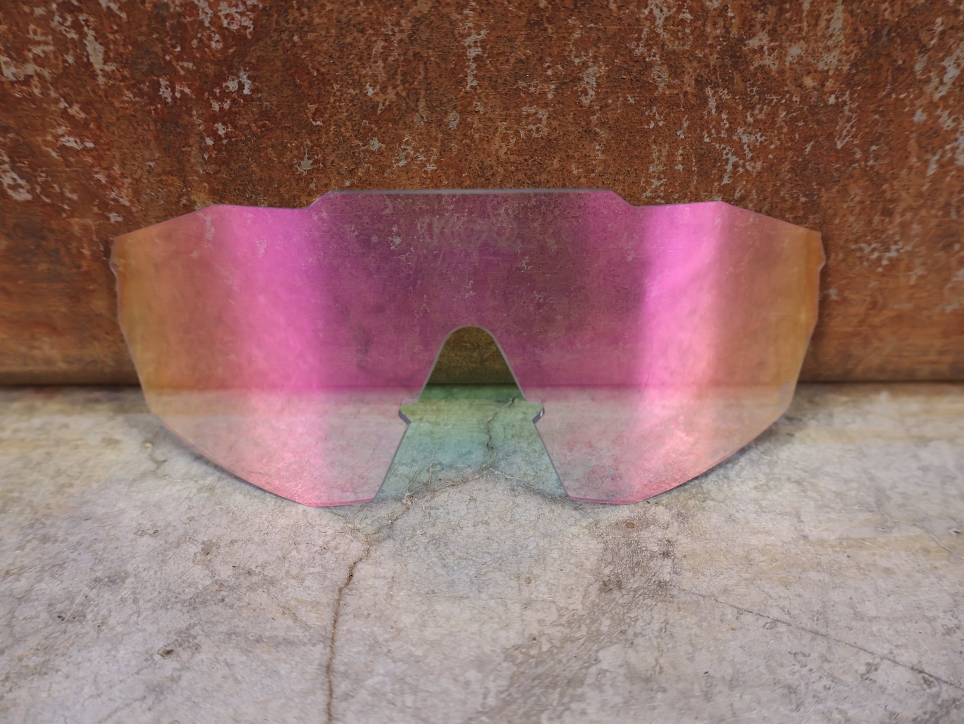 Brillen Zubehör & Ersatzteile von Koo, KOO ALIBI LENS ERSATZGLAS – RED BULL BORA HANSGROHE EDITION – PHOTOCHROMIC FUCHSIA MIRROR vor USEDBIKES - OB.DE Hintergrund