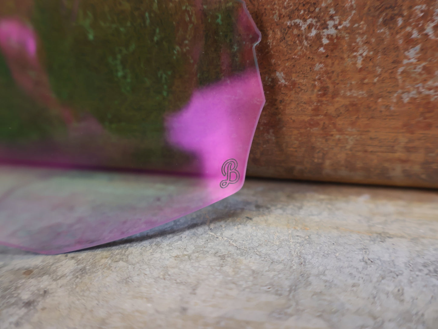 Brillen Zubehör & Ersatzteile von Koo, KOO ALIBI LENS ERSATZGLAS – RED BULL BORA HANSGROHE EDITION – PHOTOCHROMIC FUCHSIA MIRROR vor USEDBIKES - OB.DE Hintergrund