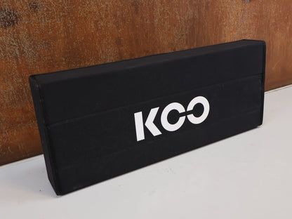 Brillen Zubehör & Ersatzteile von Koo, KOO BRILLENBOX PRÄSENTATIONSETUI 53.5X21.5CM / STORAGE BOX 9 FÄCHER vor USEDBIKES-OB.DE Hintergrund