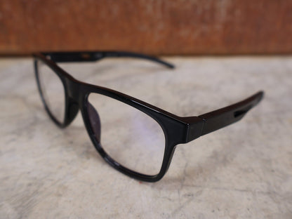 Brillen von Koo, KOO FIJI BRILLE – BLACK GLOSS / DEMO - GLAS vor USEDBIKES - OB.DE Hintergrund