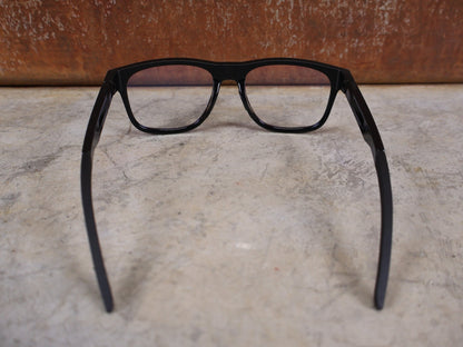 Brillen von Koo, KOO FIJI BRILLE – BLACK GLOSS / DEMO - GLAS vor USEDBIKES - OB.DE Hintergrund