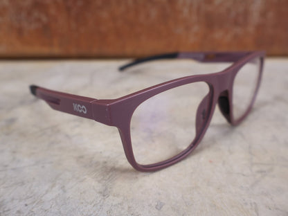 Brillen von Koo, KOO FIJI BRILLE – WINE MATT / DEMO - GLAS vor USEDBIKES - OB.DE Hintergrund