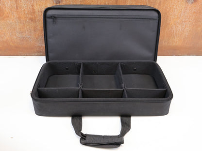 Brillen Zubehör & Ersatzteile von Koo, KOO KOFFER XL ZUBEHÖRTASCHE 54X30X18CM / TEAM KOO HARDCASE SCHWARZ vor USEDBIKES-OB.DE Hintergrund