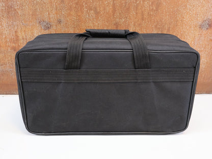Brillen Zubehör & Ersatzteile von Koo, KOO KOFFER XL ZUBEHÖRTASCHE 54X30X18CM / TEAM KOO HARDCASE SCHWARZ vor USEDBIKES-OB.DE Hintergrund