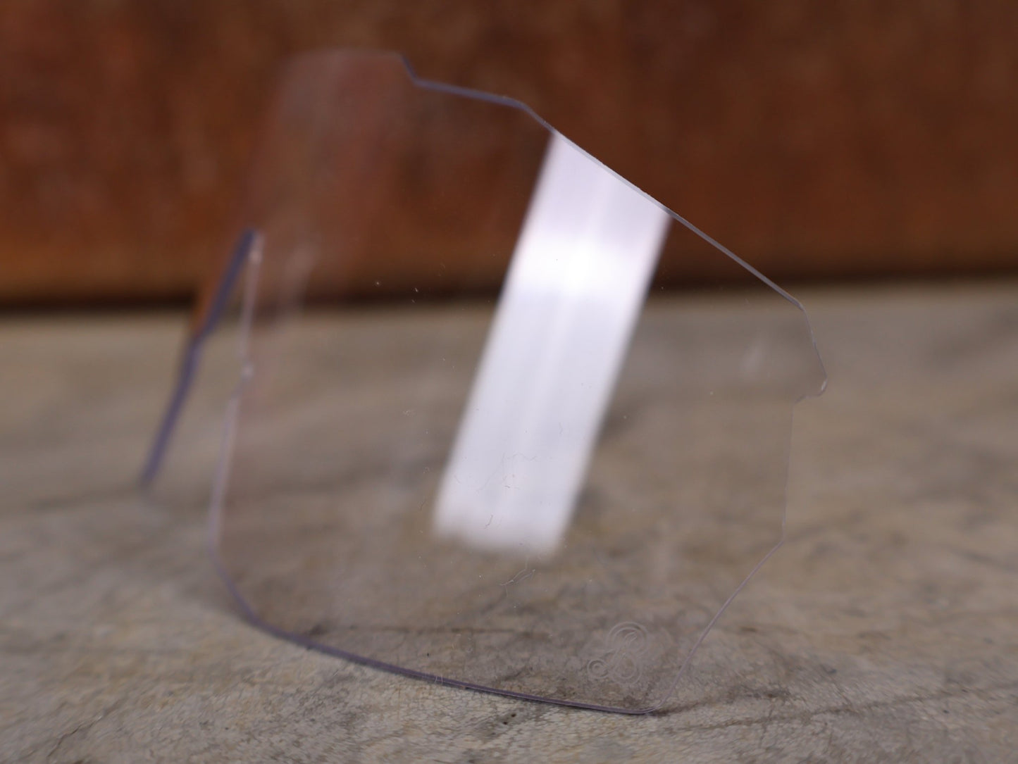 Brillen von Koo, KOO RED BULL - BORA HANSGROHE ALIBI LARGE SONNENBRILLE / RED MIRROR vor USEDBIKES - OB.DE Hintergrund