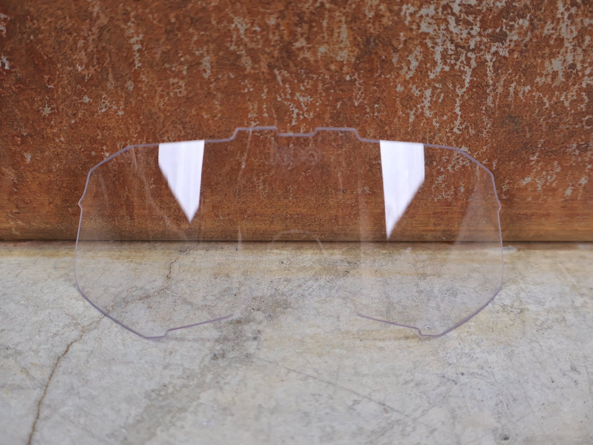 Brillen von Koo, KOO RED BULL - BORA HANSGROHE DEMOS SONNENBRILLE / RED MIRROR vor USEDBIKES - OB.DE Hintergrund