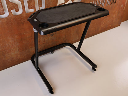 Rollentrainer von Leeze, LEEZE BOOM DESK INDOOR CYCLING TISCH HÖHENVERSTELLBAR vor USEDBIKES-OB.DE Hintergrund