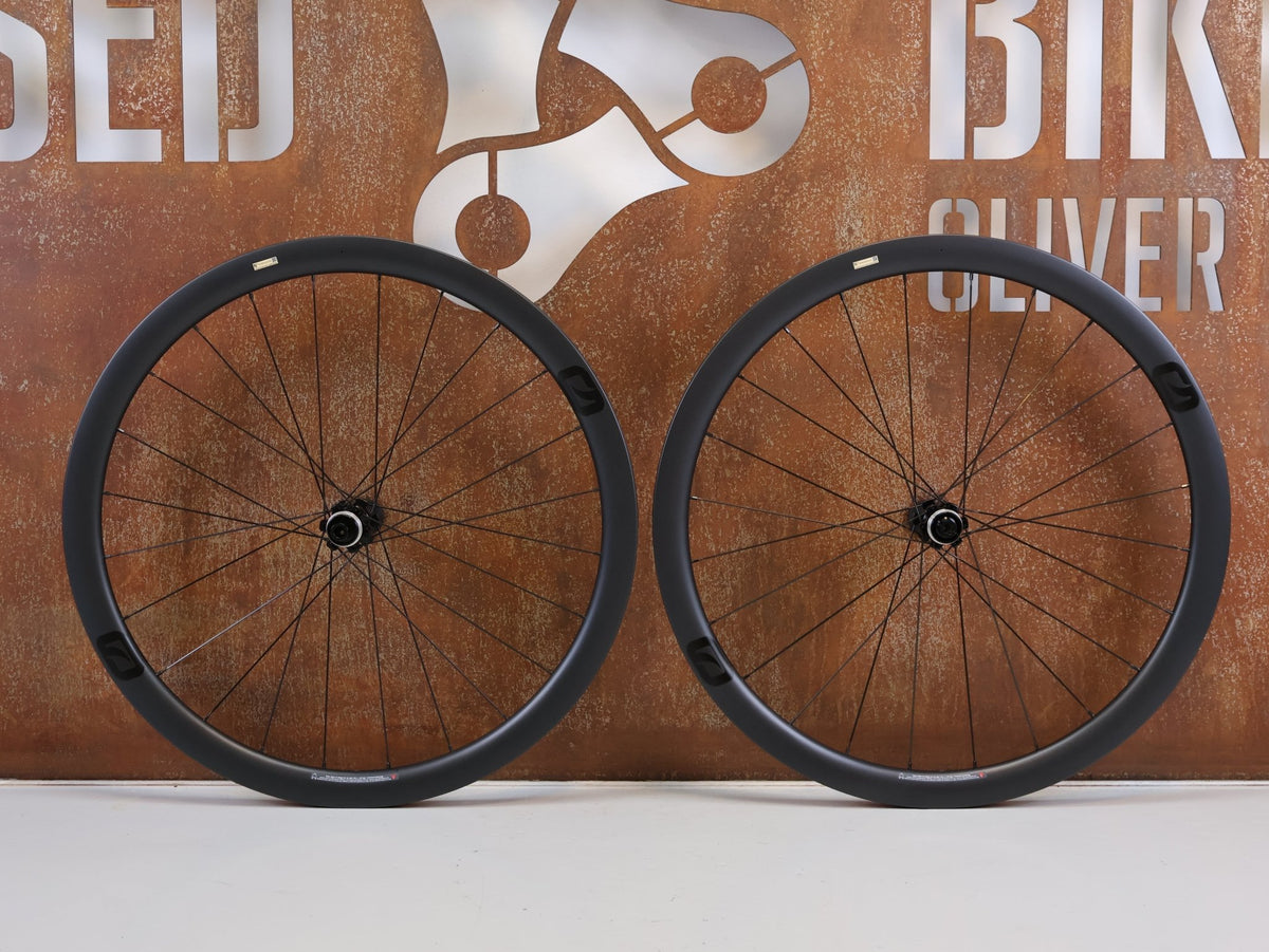 rennrad laufradsatz 40mm MOST ULTRAFAST 40 CARBON XDR DISC 1558G – Color:Cenote | ChromaPop Sun Green Mirror CUBE Stereo Hybrid 160 Sports & Entertainment