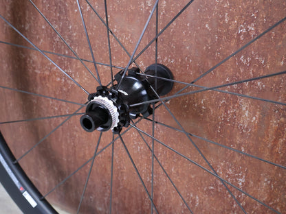 Laufrad/Laufradsatz von Most, MOST ULTRAFAST 45 TLR DB LAUFRADSATZ DISC vor USEDBIKES - OB.DE Hintergrund