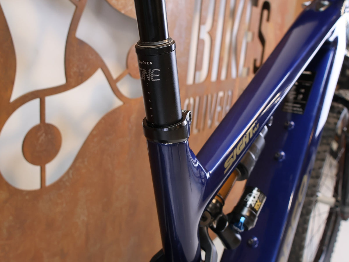 E-Mountainbike von Norco, Norco Sight VLT C1 Shimano EP8 900Wh Fox 36 160mm / XL vor USEDBIKES-OB.DE Hintergrund