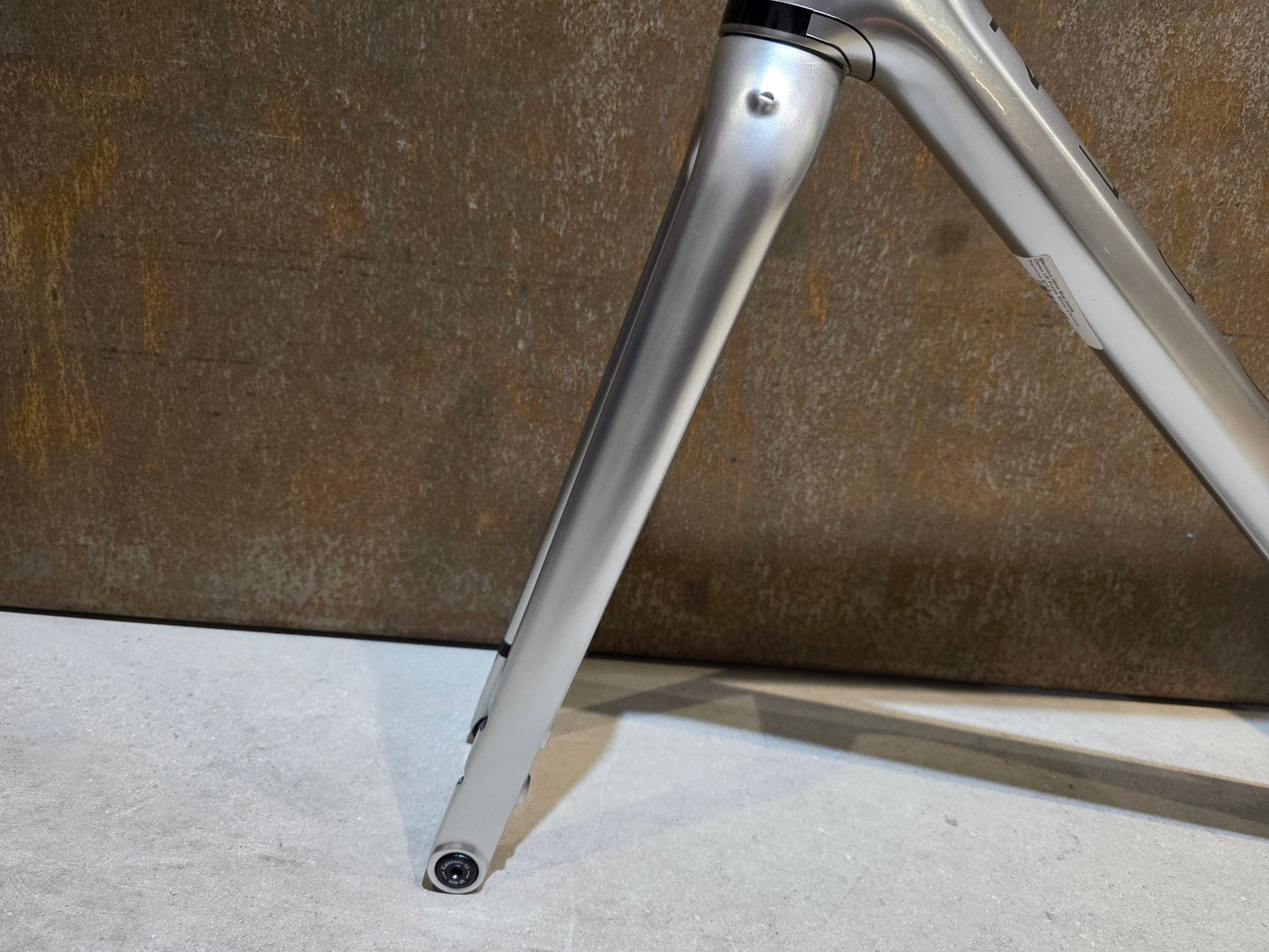 Gravel - /Cyclocrossrahmen von Open, OPEN U.P. FRAMESET / CUSTOMPAINTED / S vor USEDBIKES - OB.DE Hintergrund