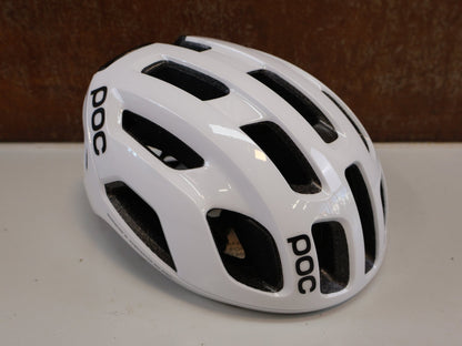 Helme von Poc, POC VENTRAL AIR MIPS / RENNRADHELM / GR. S / HYDROGEN WHITE vor USEDBIKES-OB.DE Hintergrund