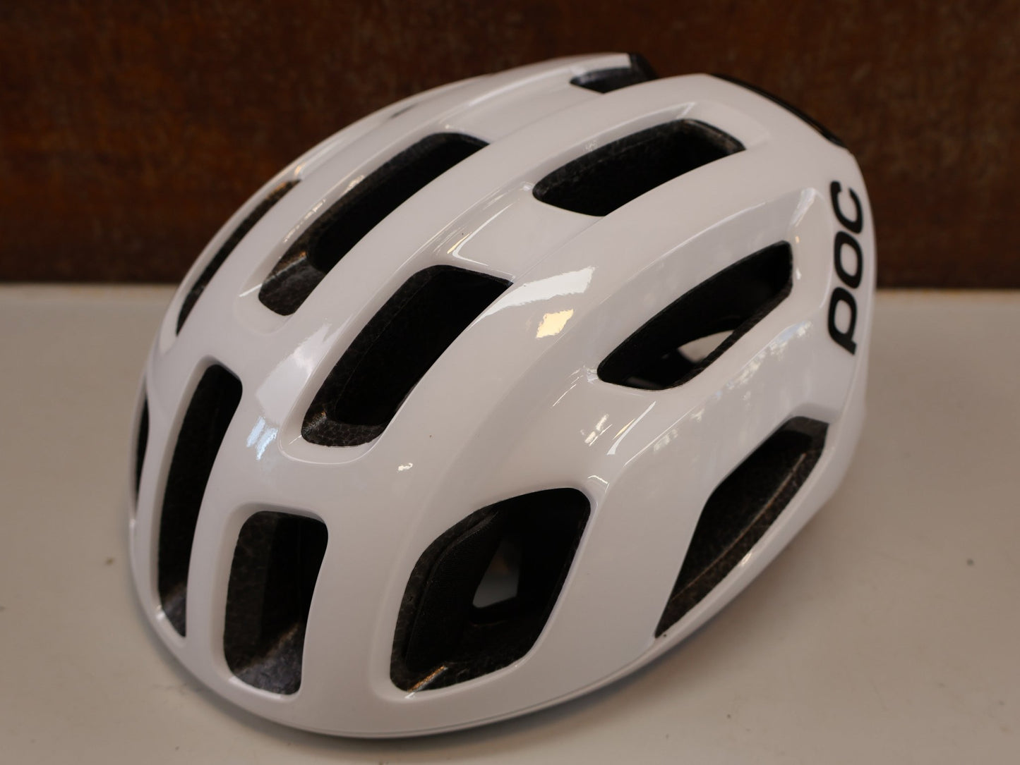 Helme von Poc, POC VENTRAL AIR MIPS / RENNRADHELM / GR. S / HYDROGEN WHITE vor USEDBIKES-OB.DE Hintergrund