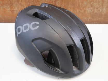 Helme von Poc, POC VENTRAL MIPS HELM / RENNRADHELM / GR. M / URANIUM BLACK MATT vor USEDBIKES-OB.DE Hintergrund