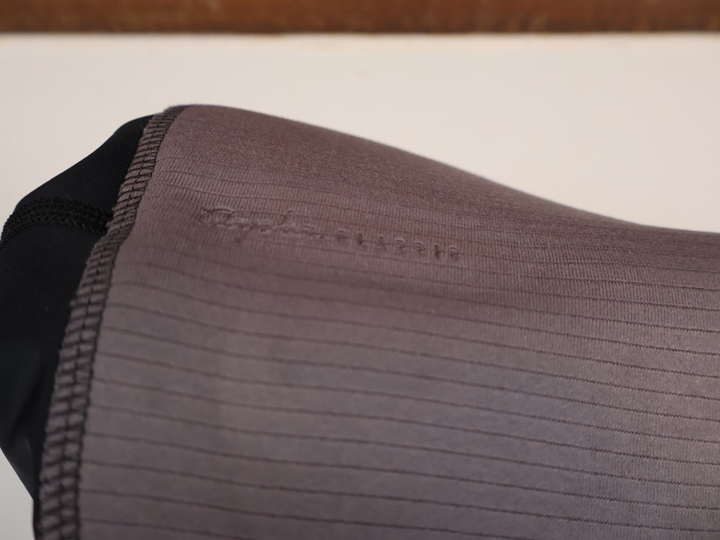 Hosen Herren von Rapha, RAPHA CORE CARGO RADSHORT / HERREN / CARGO - TASCHEN / SCHWARZ 5324629 vor USEDBIKES - OB.DE Hintergrund