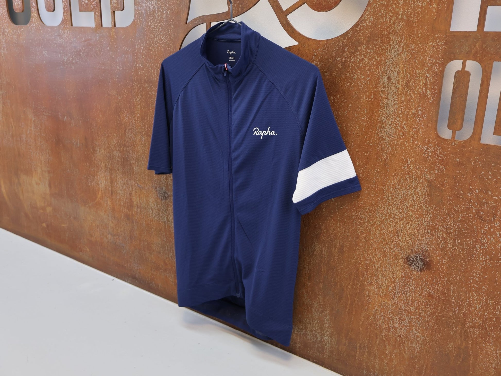 RAPHA CORE LIGHTWEIGHT RADTRIKOT / HERREN / NAVY / ATMUNGSAKTIV –