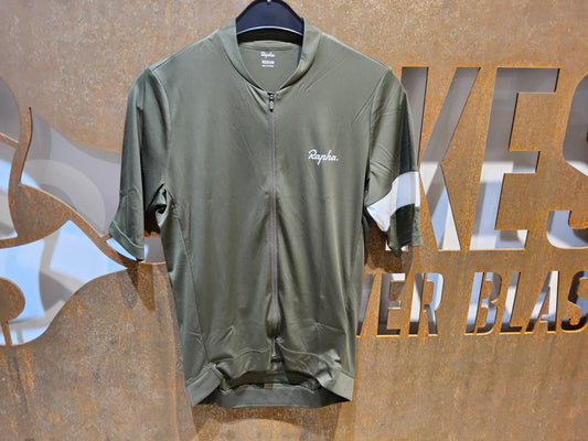 Trikot Herren von Rapha, RAPHA CORE RADTRIKOT / OLIVE GREEN / HERREN / M vor USEDBIKES - OB.DE Hintergrund