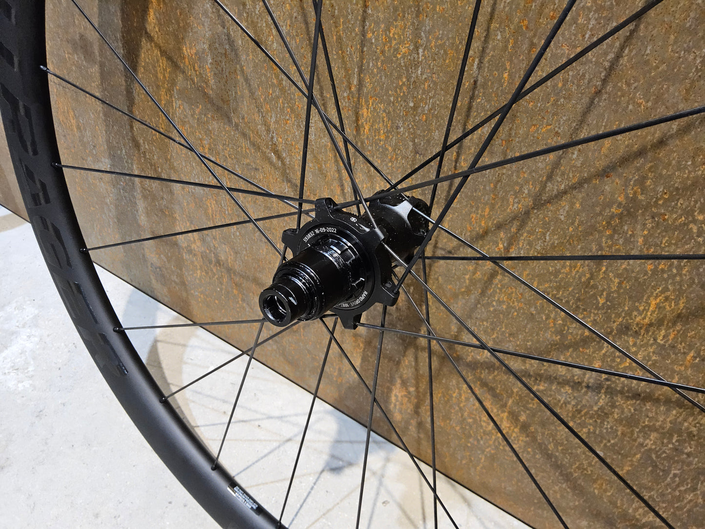BONTRAGER AEOLUS PRO 3V LAUFRADSATZ DISC