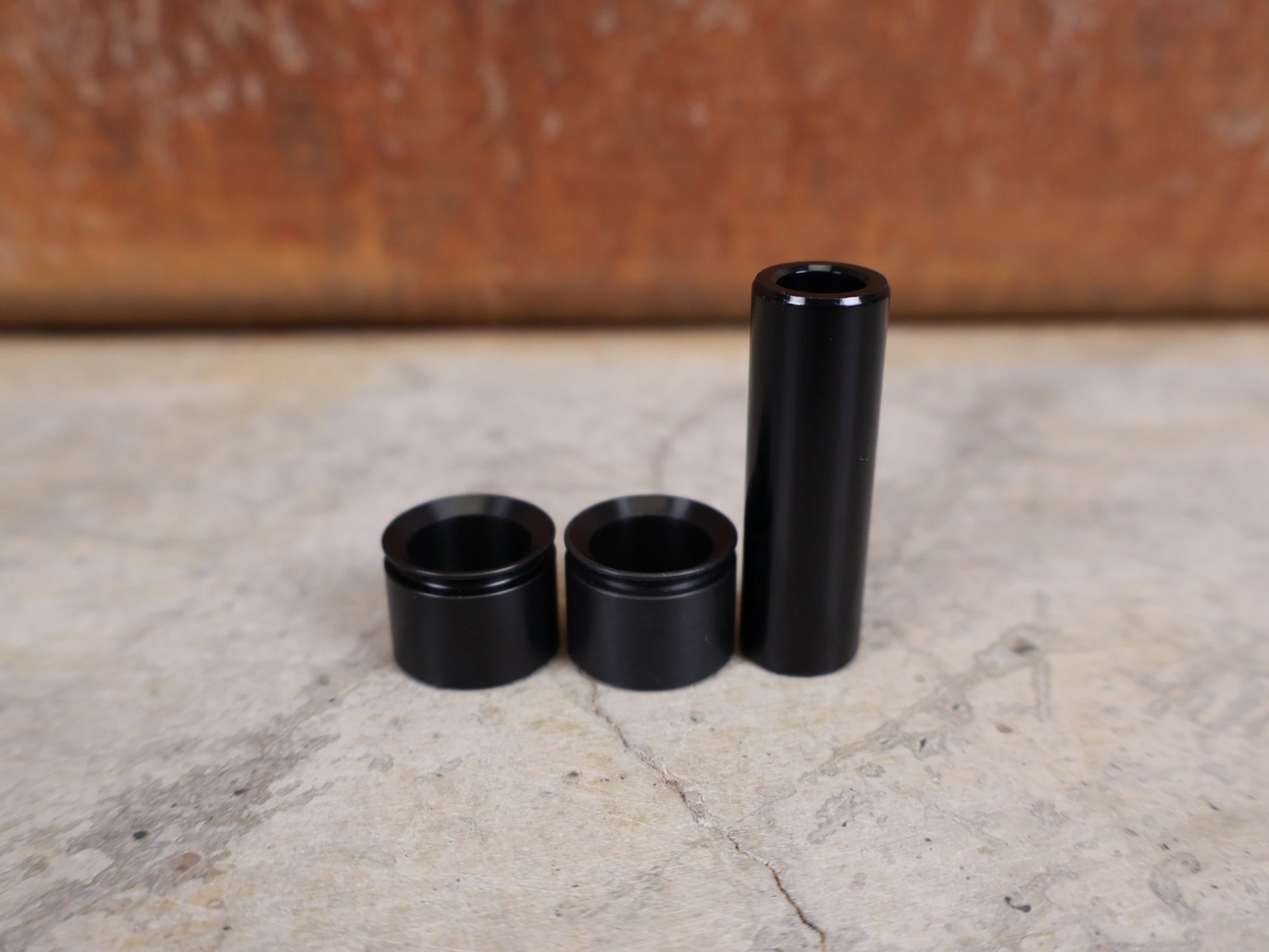 Zubehör von Rock Shox, ROCKSHOX – GLEITADAPTER / FÜHRUNGSBUCHSEN 8 × 40 MM (00.4118.091.839) vor USEDBIKES - OB.DE Hintergrund