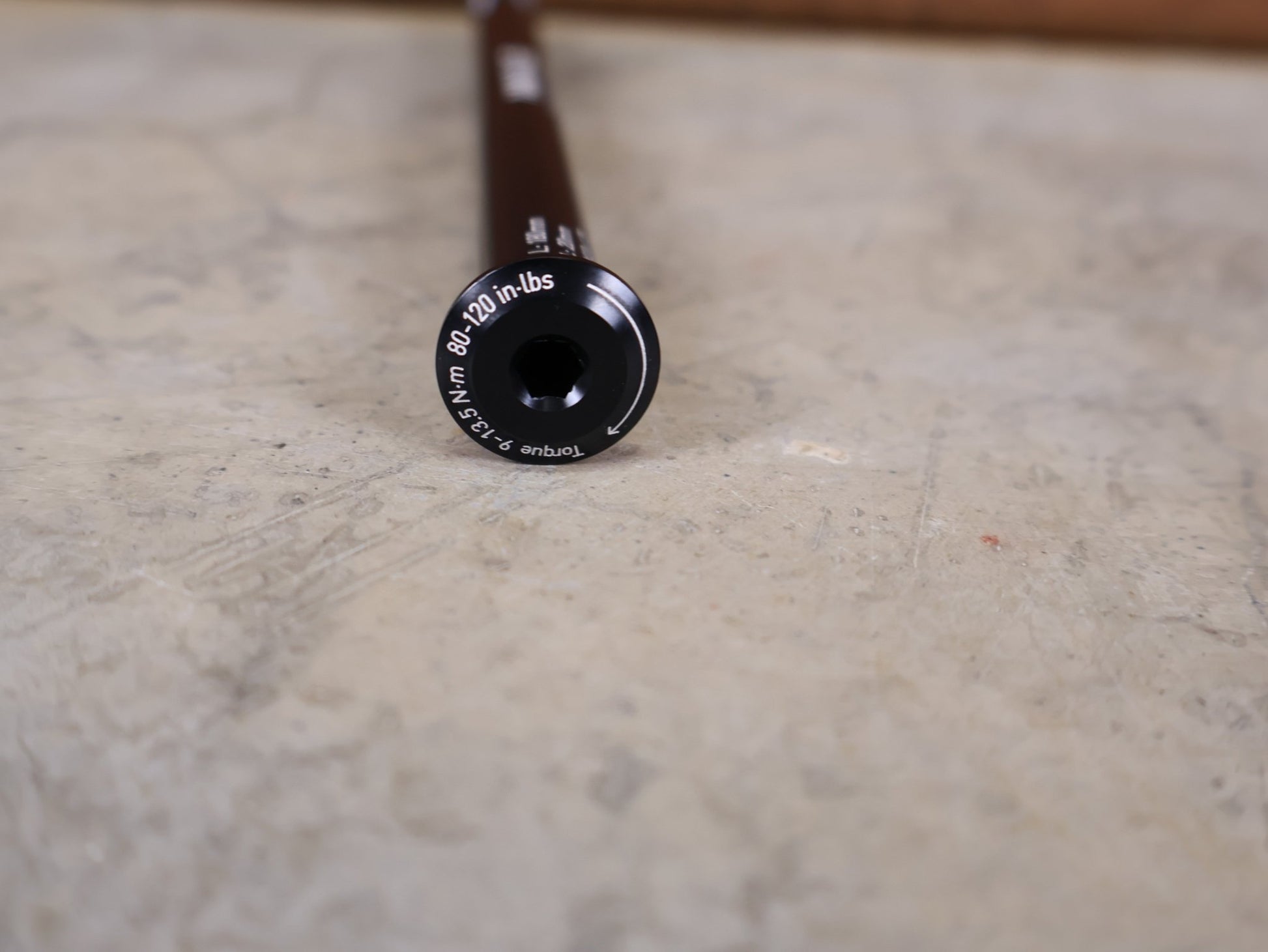 Zubehör von Rock Shox, ROCKSHOX – MAXLE STEALTH 12 × 148 MM BOOST STECKACHSE / 180 MM vor USEDBIKES - OB.DE Hintergrund