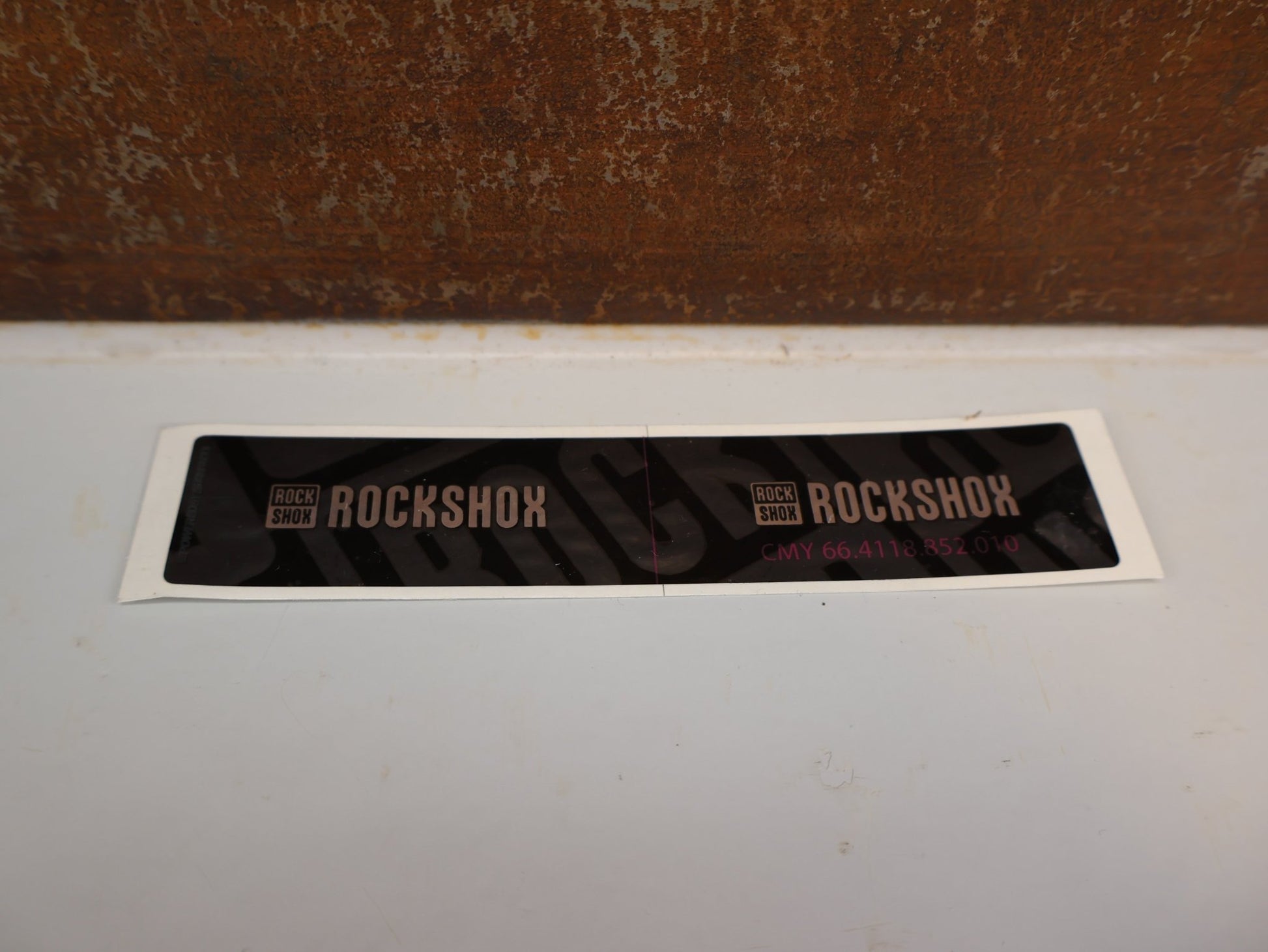 Zubehör von Rock Shox, ROCKSHOX MEGNEG AIR CAN UPGRADE KIT / 205-230 X 57,5-65 MM vor USEDBIKES-OB.DE Hintergrund