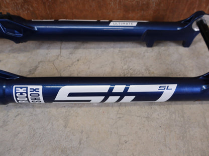 Federgabel von Rock Shox, ROCKSHOX SID SL ULTIMATE 2P 29" FEDERGABEL – 110 MM – CHARGER RACE DAY 2 – BLUE CRUSH vor USEDBIKES - OB.DE Hintergrund