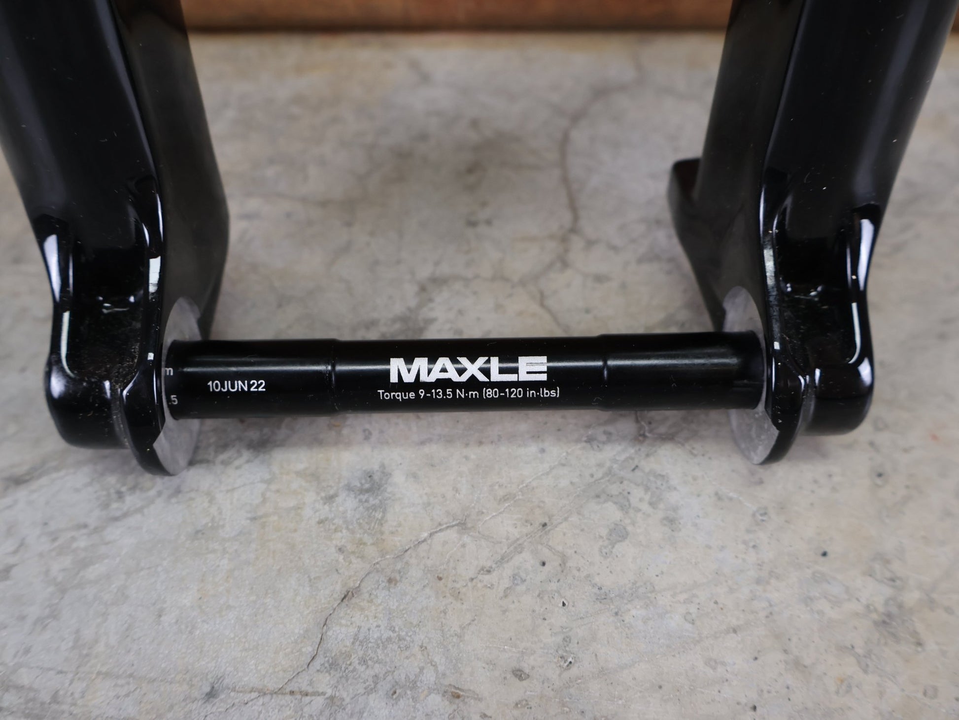 Federgabel von Rock Shox, ROCKSHOX SID SL ULTIMATE FLIGHT ATTENDANT 29" – 110 MM – 44 MM OFFSET – BOOST / SID GLOSS BLACK vor USEDBIKES - OB.DE Hintergrund