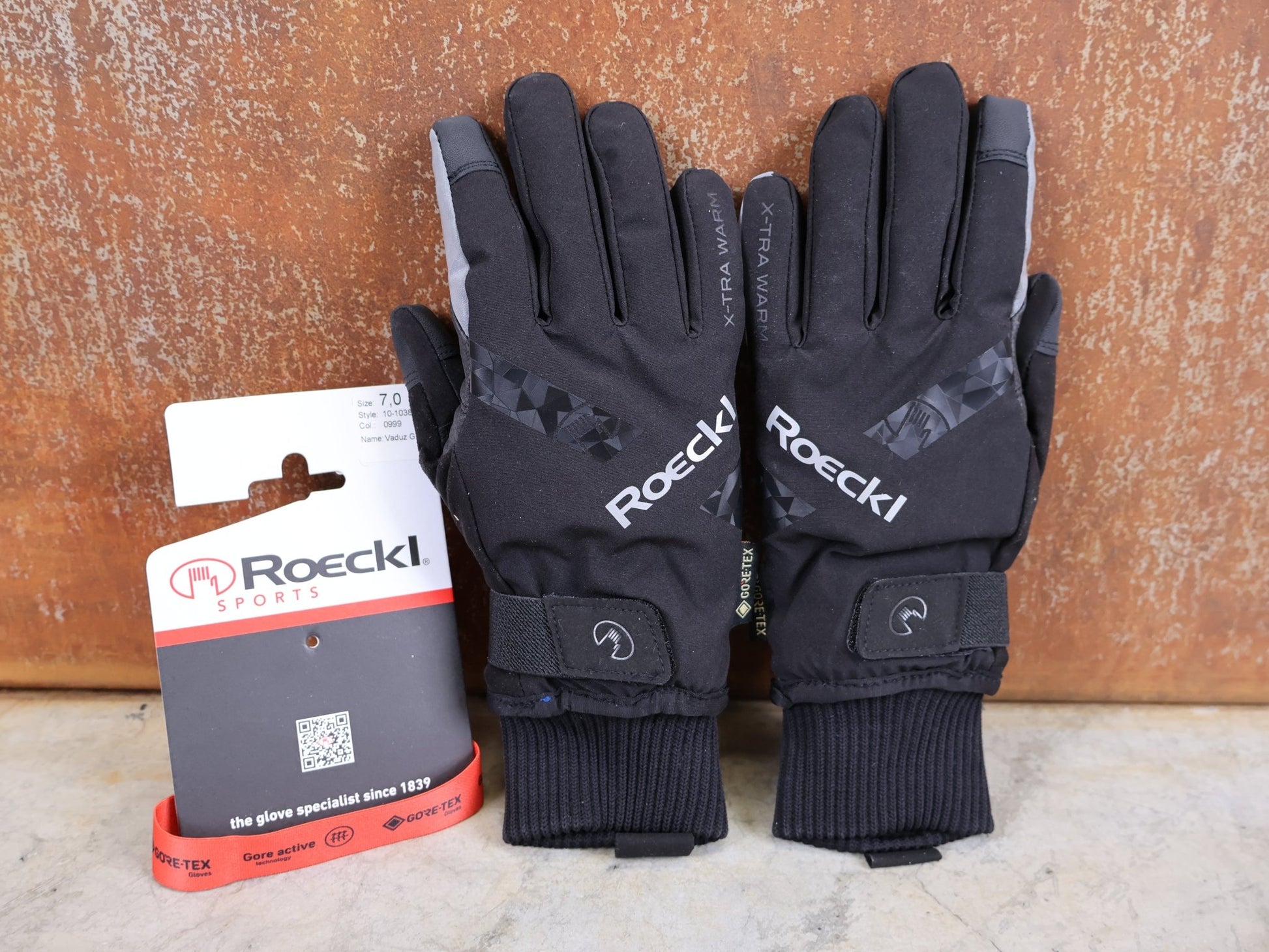 Handschuhe - BOH von Roeckl, ROECKL – VADUZ GTX FAHRRADHANDSCHUHE vor USEDBIKES - OB.DE Hintergrund