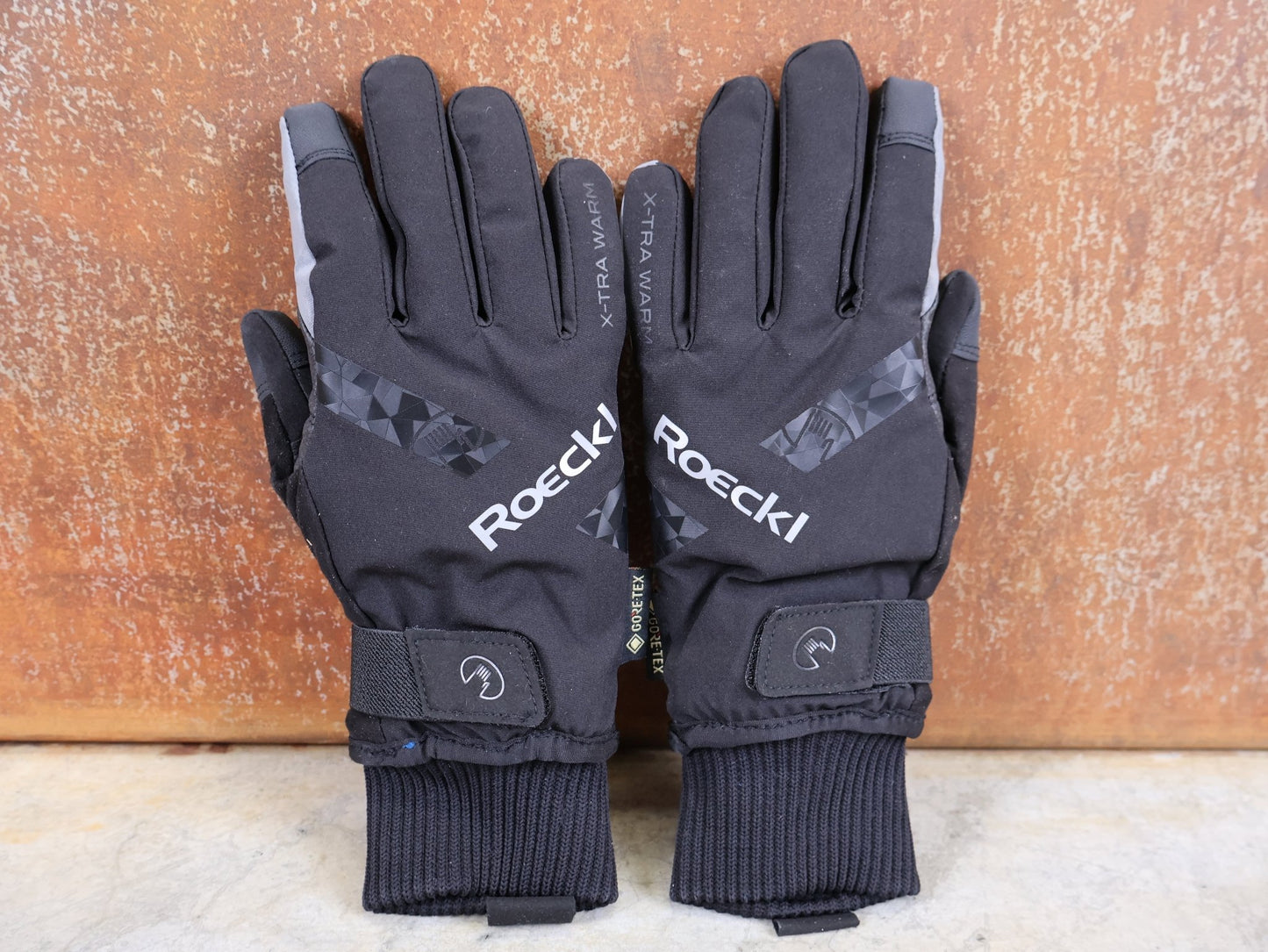 Handschuhe - BOH von Roeckl, ROECKL – VADUZ GTX FAHRRADHANDSCHUHE vor USEDBIKES - OB.DE Hintergrund