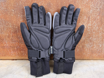 Handschuhe - BOH von Roeckl, ROECKL – VADUZ GTX FAHRRADHANDSCHUHE vor USEDBIKES - OB.DE Hintergrund