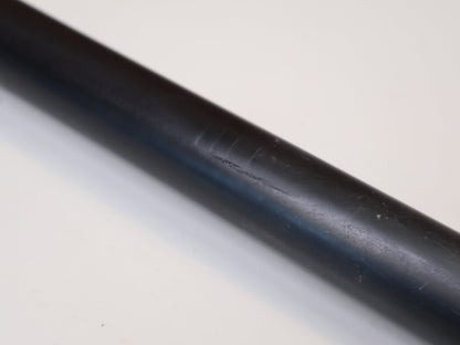 Sattelstütze von Specialized, ROVAL TERRA CARBON SATTELSTÜTZE / 27.2 MM / 380 MM / 0 MM OFFSET / BASTLERWARE vor USEDBIKES-OB.DE Hintergrund