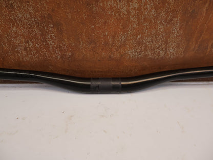 Lenker von Scor, SCOR CARBON LENKER 31.8 MM 800 MM 20 MM RISE 220 G vor USEDBIKES-OB.DE Hintergrund