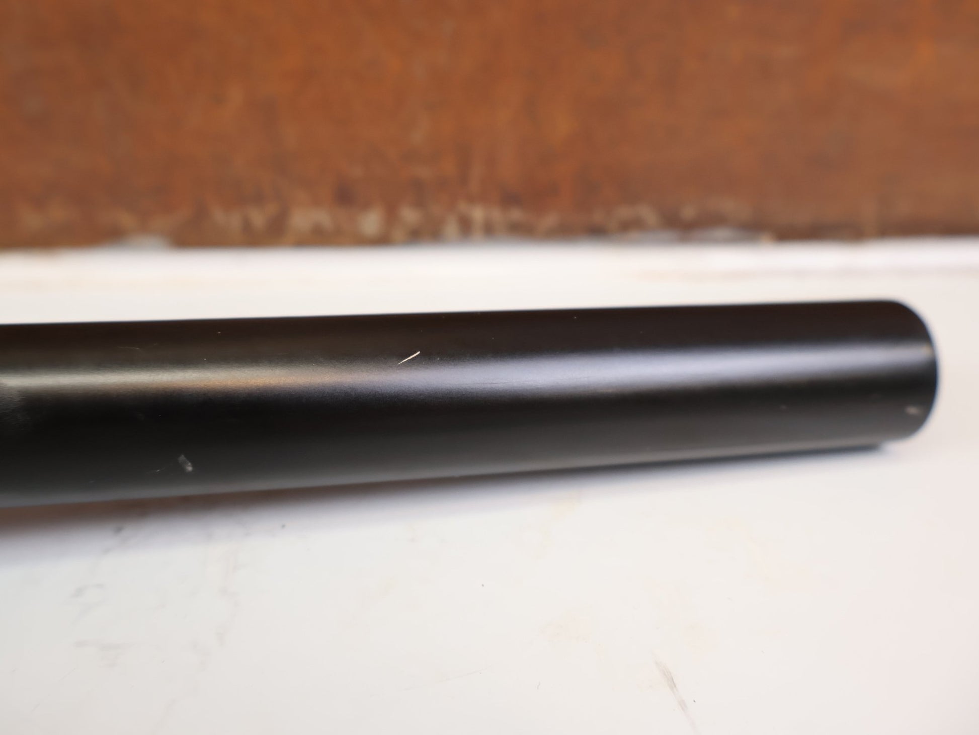 Lenker von Scor, SCOR CARBON LENKER 31.8 MM 800 MM 20 MM RISE 220 G vor USEDBIKES-OB.DE Hintergrund