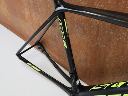 Rennradrahmen von Scott, SCOTT ADDICT CX RC CARBON RAHMENSET DISC / M / BASTLERWARE vor USEDBIKES-OB.DE Hintergrund