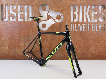 Rennradrahmen von Scott, SCOTT ADDICT CX RC CARBON RAHMENSET DISC / M / BASTLERWARE vor USEDBIKES-OB.DE Hintergrund