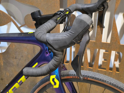 Gravel/Cyclocross von Scott, SCOTT ADDICT CX RC / GRAVEL / L vor USEDBIKES - OB.DE Hintergrund