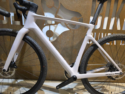 Gravel/Cyclocross von Scott, SCOTT ADDICT GRAVEL 30 / HUSHED PINK / M vor USEDBIKES - OB.DE Hintergrund