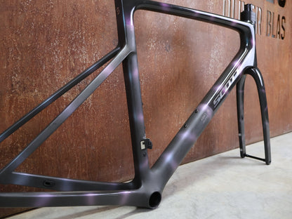 Rennradrahmen von Scott, SCOTT ADDICT RC ULTIMATE RAHMENSET / SUNBEAM BLACK / DISC / 56CM vor USEDBIKES - OB.DE Hintergrund