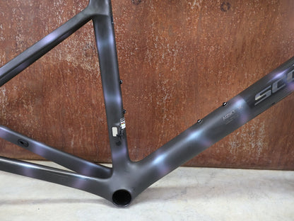 Rennradrahmen von Scott, SCOTT ADDICT RC ULTIMATE RAHMENSET / SUNBEAM BLACK / DISC / 56CM vor USEDBIKES - OB.DE Hintergrund