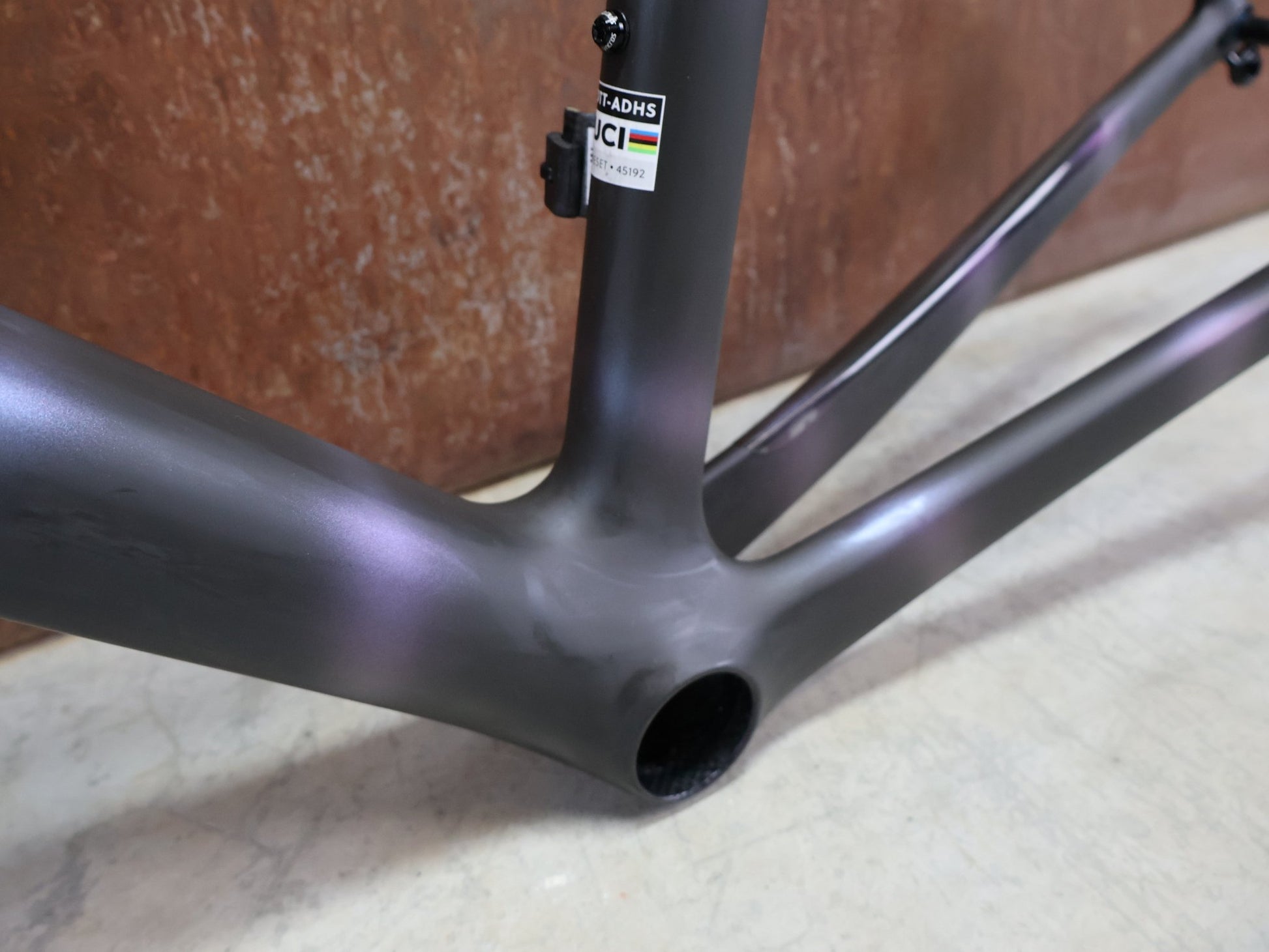 Rennradrahmen von Scott, SCOTT ADDICT RC ULTIMATE RAHMENSET / SUNBEAM BLACK / DISC / 56CM vor USEDBIKES - OB.DE Hintergrund