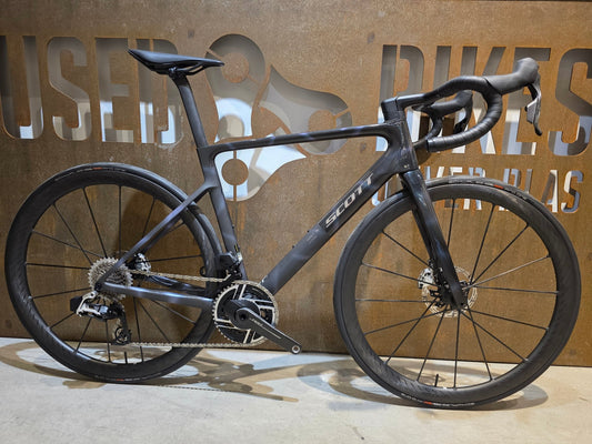 Rennrad von Scott, SCOTT ADDICT RC ULTIMATE / SUNBEAM BLACK / M vor USEDBIKES - OB.DE Hintergrund