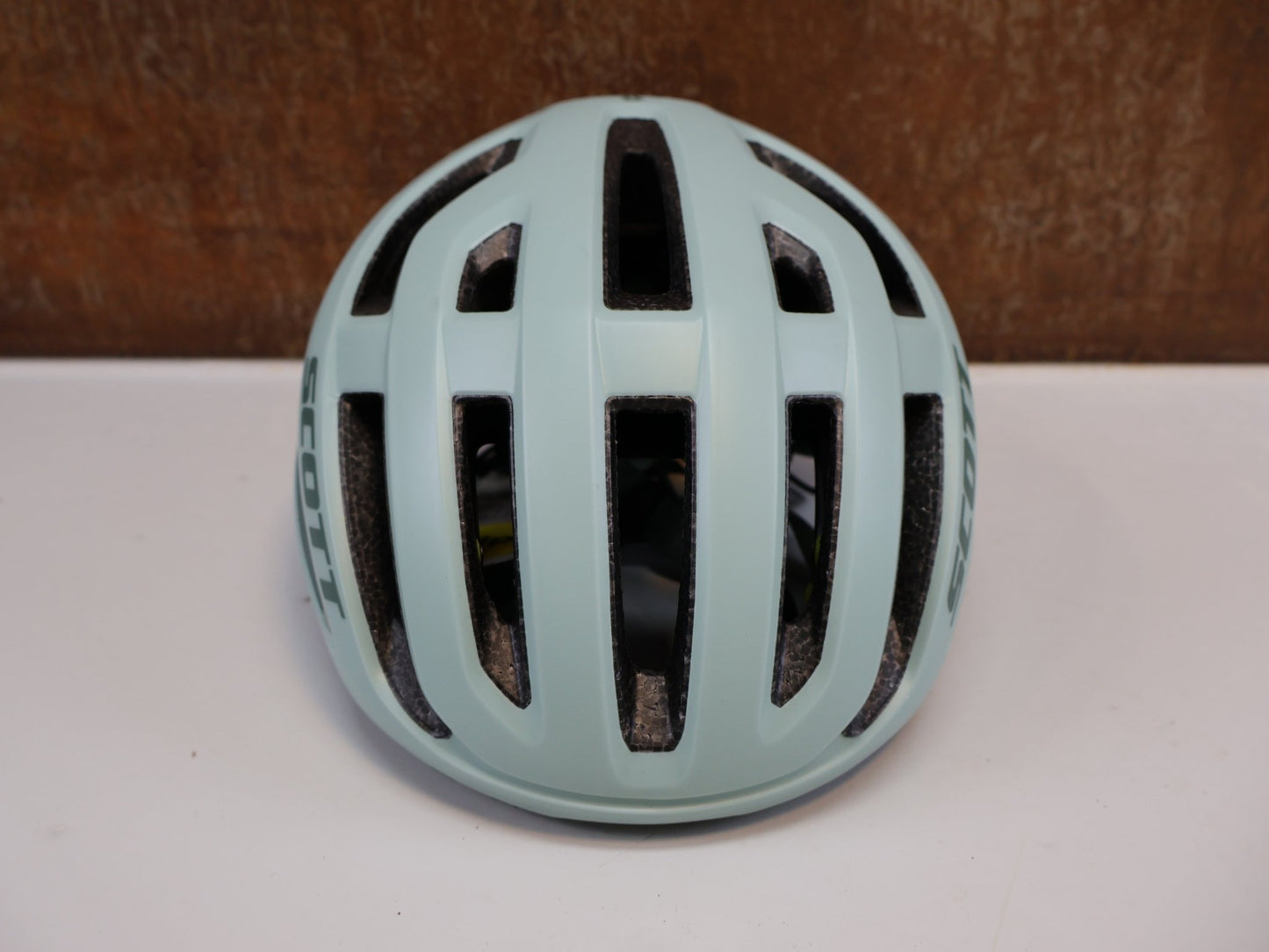 Helme von Scott, SCOTT ARX PLUS MIPS HELM / MINERAL GREEN / GR. M (55 - 59CM) / ROAD & MTB vor USEDBIKES - OB.DE Hintergrund