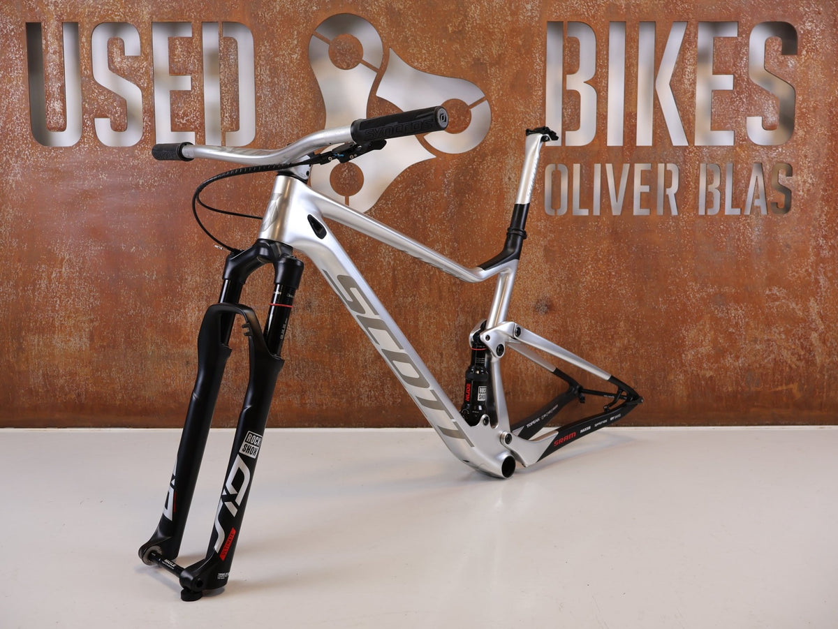 Mountainbikerahmen von Scott, Scott Spark RC Nino Schurter Edition Rahmenset HMX / L vor USEDBIKES-OB.DE Hintergrund