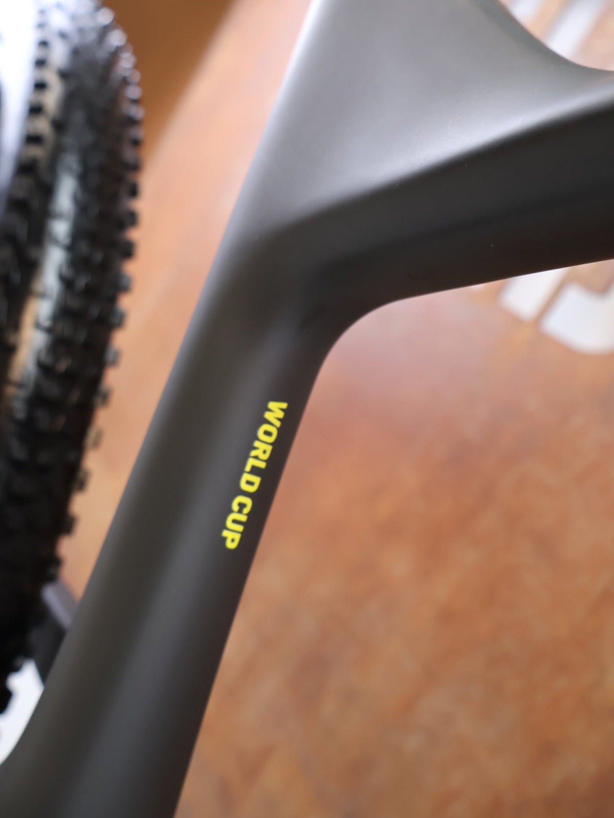 Mountainbike von Scott, SCOTT SPARK RC WORLD CUP TRANSMISSION / XL vor USEDBIKES-OB.DE Hintergrund